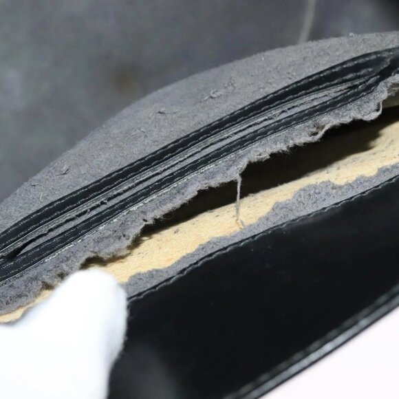 LOUIS VUITTON Epi Cluny Shoulder Bag Black M52252 LV Auth 115278 - Picture 12 of 16